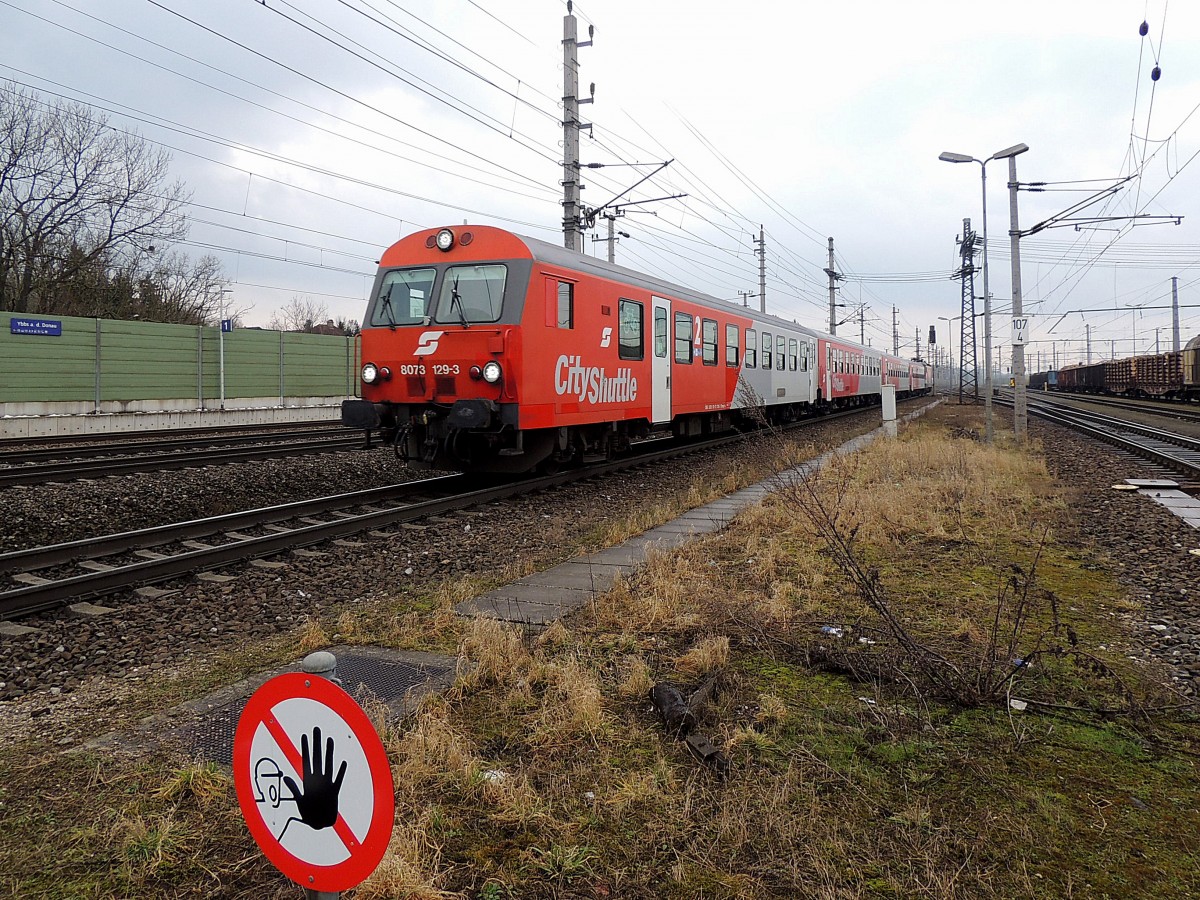 8073 129-3 erreicht mit Zugleistung REX1625 den Bahnhof Ybbs/Donau; 150128