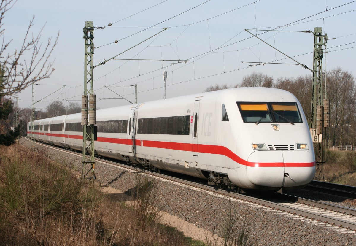 808 009 als ICE 587 (Hamburg-Altona–Mnchen Hbf) am 24.02.2014 zwischen Bienenbttel und Bad Bevensen