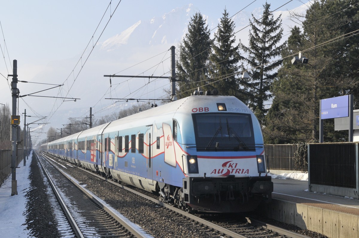 8090.751 SKI Austria Rail Jet als Rj 165 bei der durchfahrt in der Hst.Rum bei Innsbruck am 7.2.15 