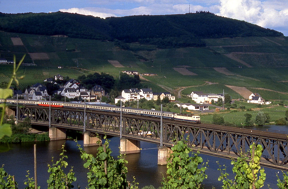 81 213, Bullay, 09.09.1988.
