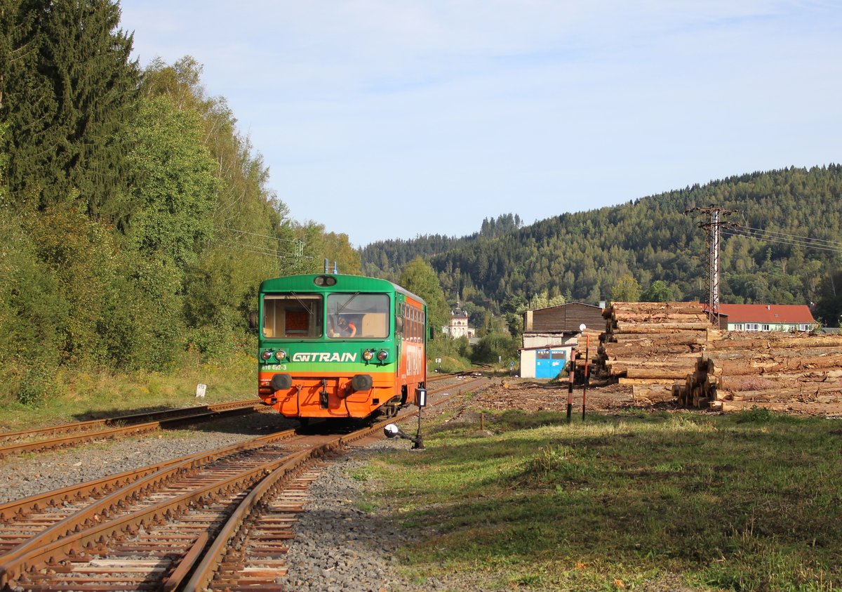 810 492 war am 19.09.20 in Kraslice předměstí zu sehen.