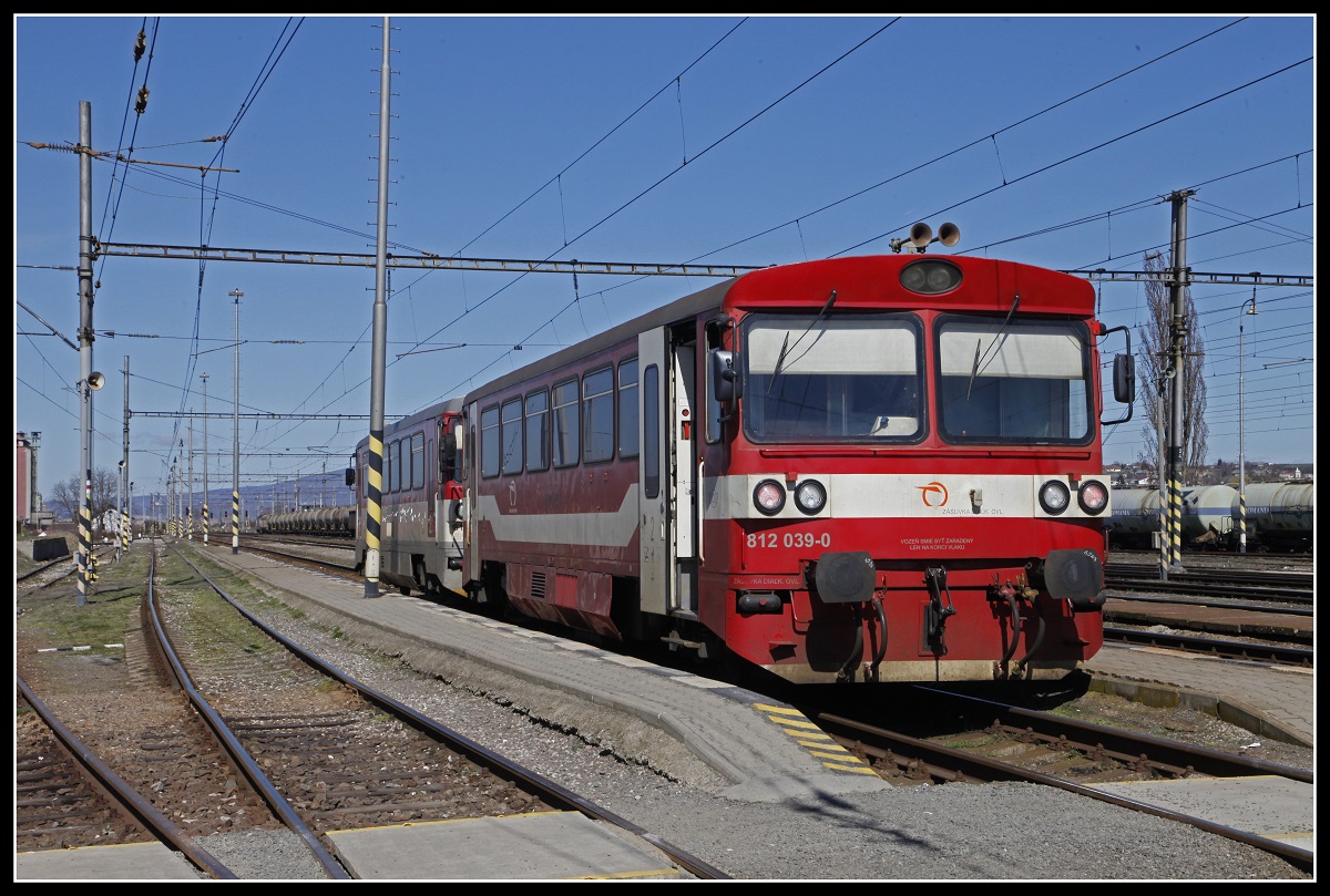 812 039 in Michalany am 27.03.2019.