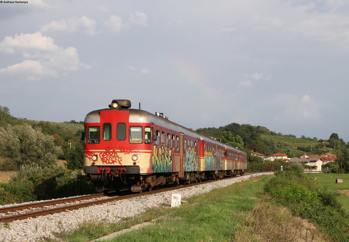 813 021 und 814 034 als R 4216 (Sezana-Nova Gorica) bei Prvacina 5.9.18