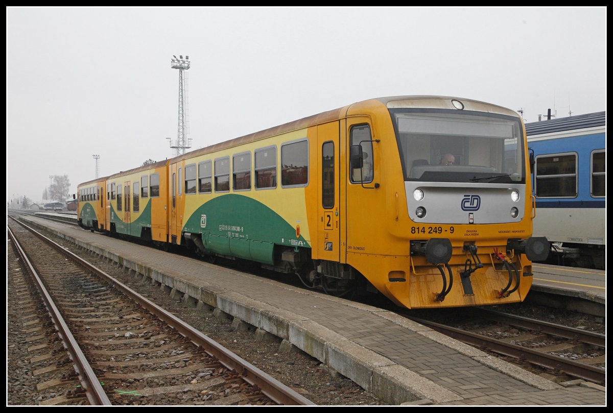 814 249 steht am 23.01.2019 im Bahnhof Krnov.