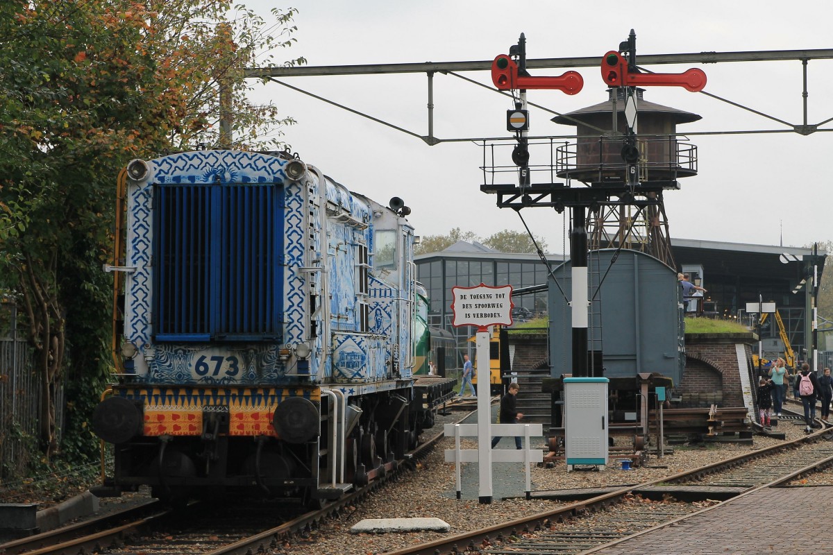 “Bakkie” 673 auf Spoorwegmuseum Utrecht op 25-10-2014.
