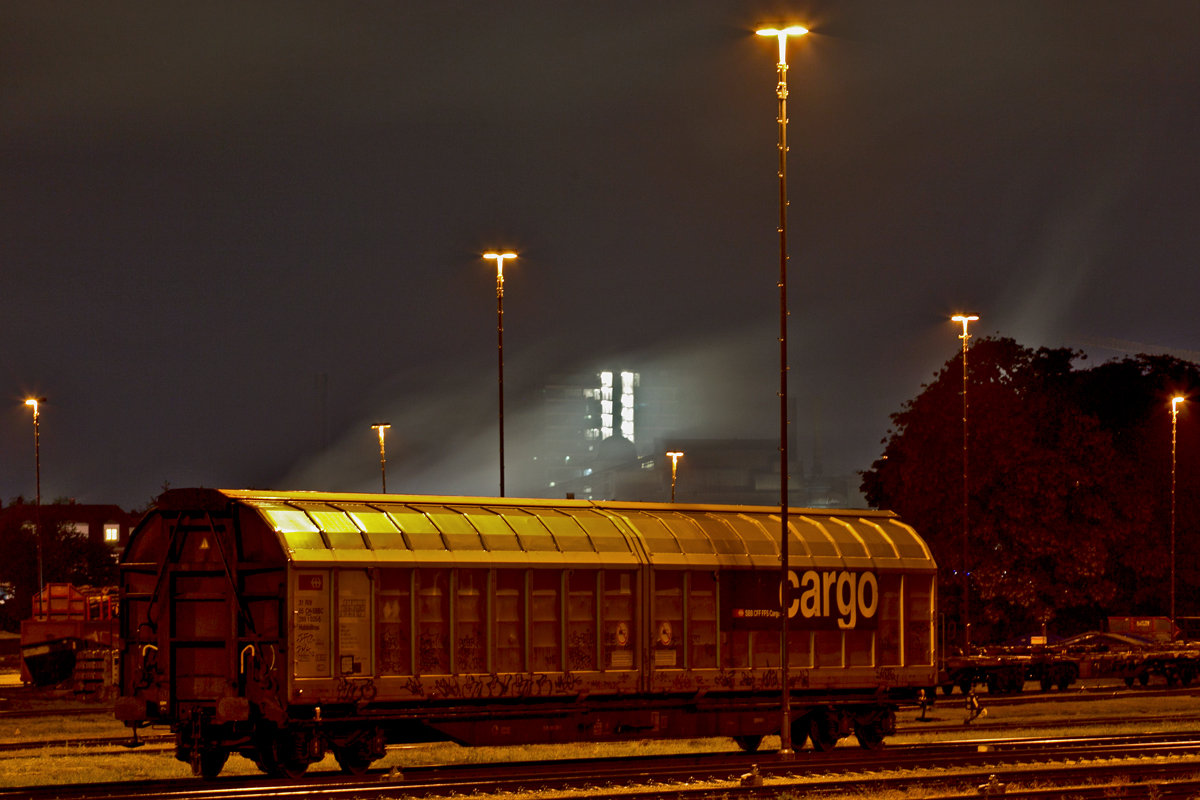 85 CH-SBBC 289 1 035-5 Typ Habbiillnss steht nachts abgestellt im Güterbahnhof Singen(Htw).Bild Mai 2015