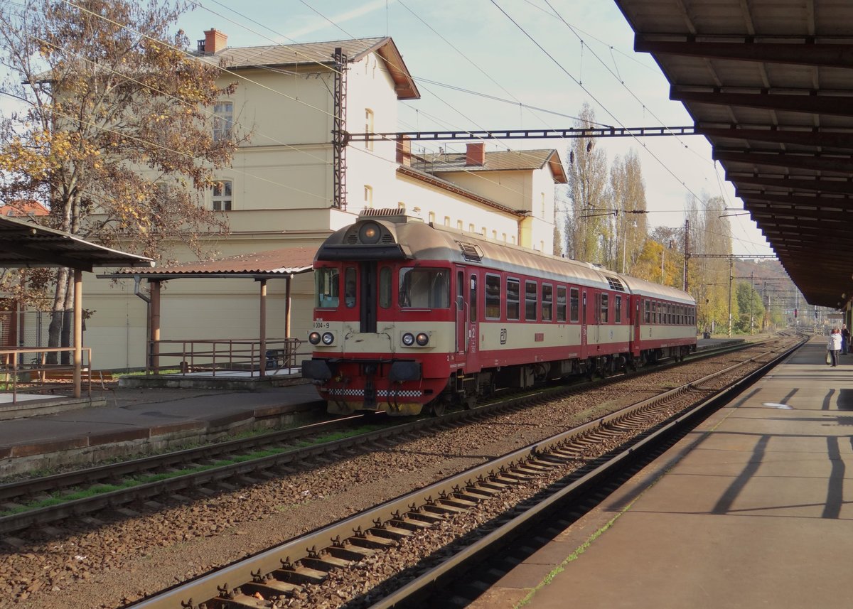 854 004-9 zu sehen am 08.11.14 in Praha-Vršovice.