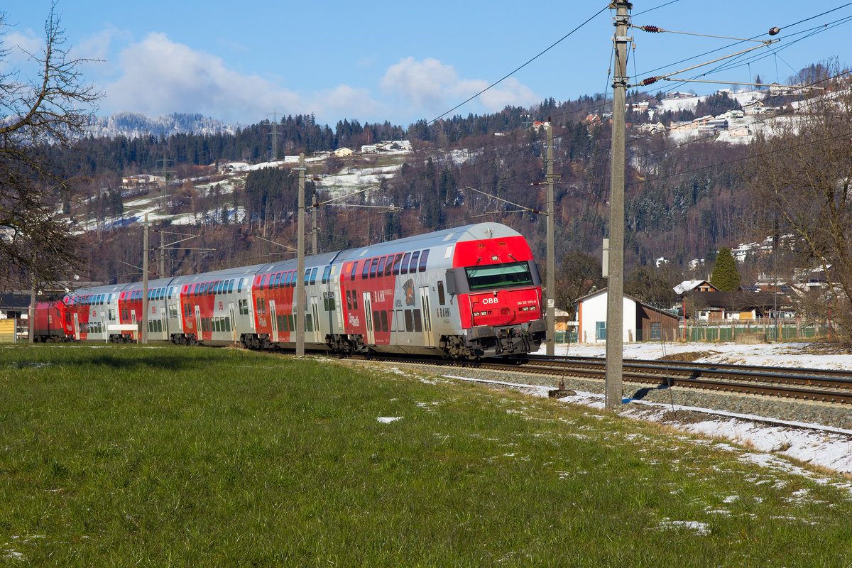 86-33 105-6 als S-Bahn unterwegs kurz hinter Schwarzach gen Dornbirn. 13.2.18

