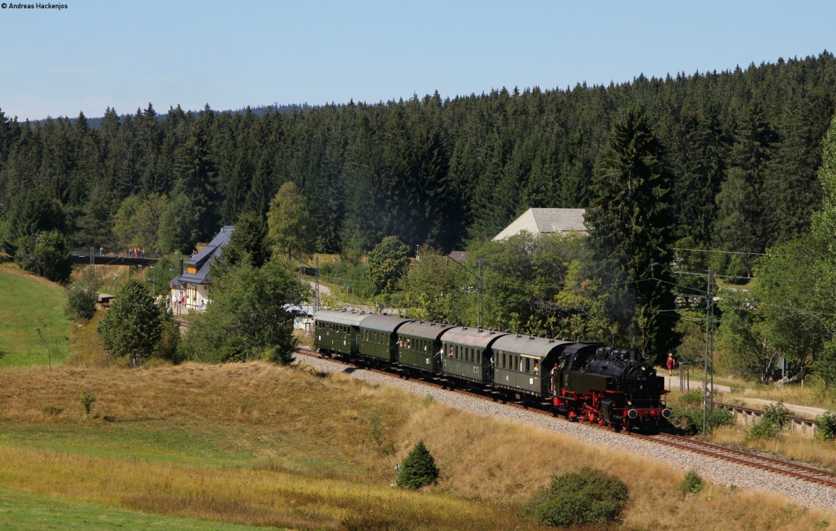 86 333 mit dem DPE ***** (Titisee-Seebrugg) bei Altglashütten 30.8.15