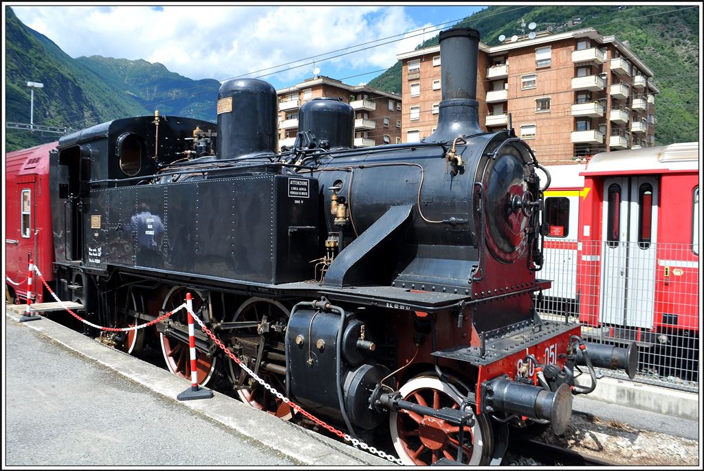 880 051 in Tirano. (21.08.2014)