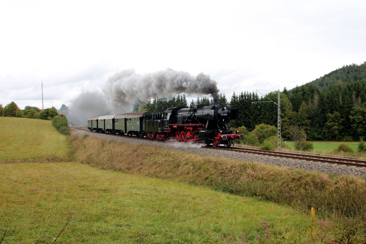 9. Rottweiler Dampftage: SDZ 24465 mit 50 2988 auf dem Weg nach Schwenningen (02.10.2016)