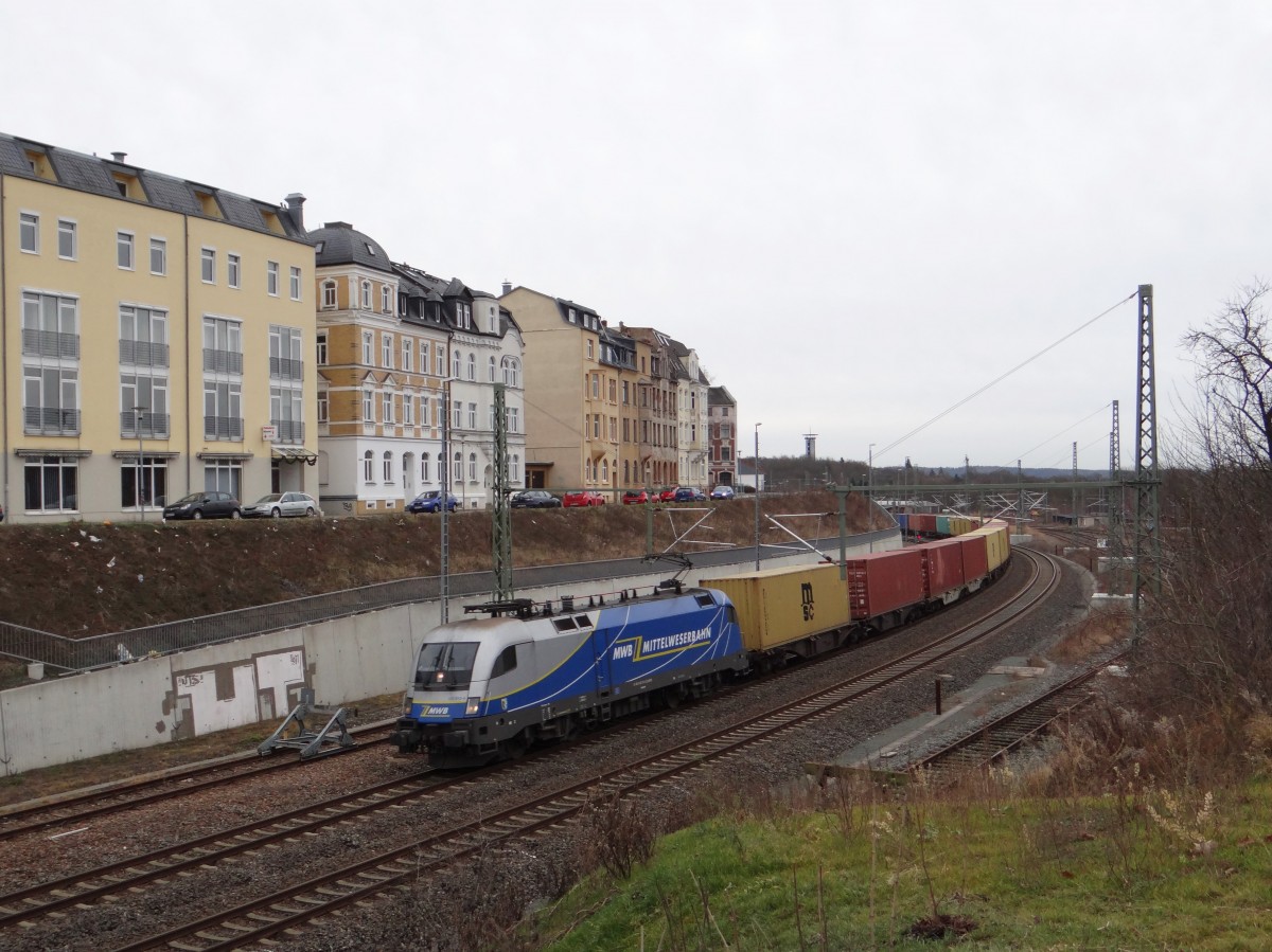 91 80 6182 912-6 D-MWB zog am 04.01.14 einen Container druch das Vogtland. Hier zusehen an der Ausfahrt in Plauen/V.