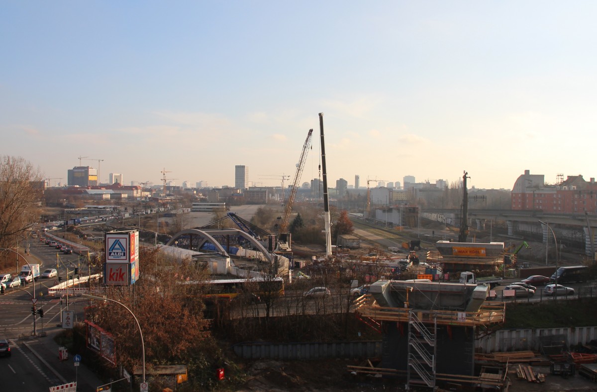 9.12.2014 Bauarbeiten an der S21 am Bf. Berlin-Hbf aus IC gesehen