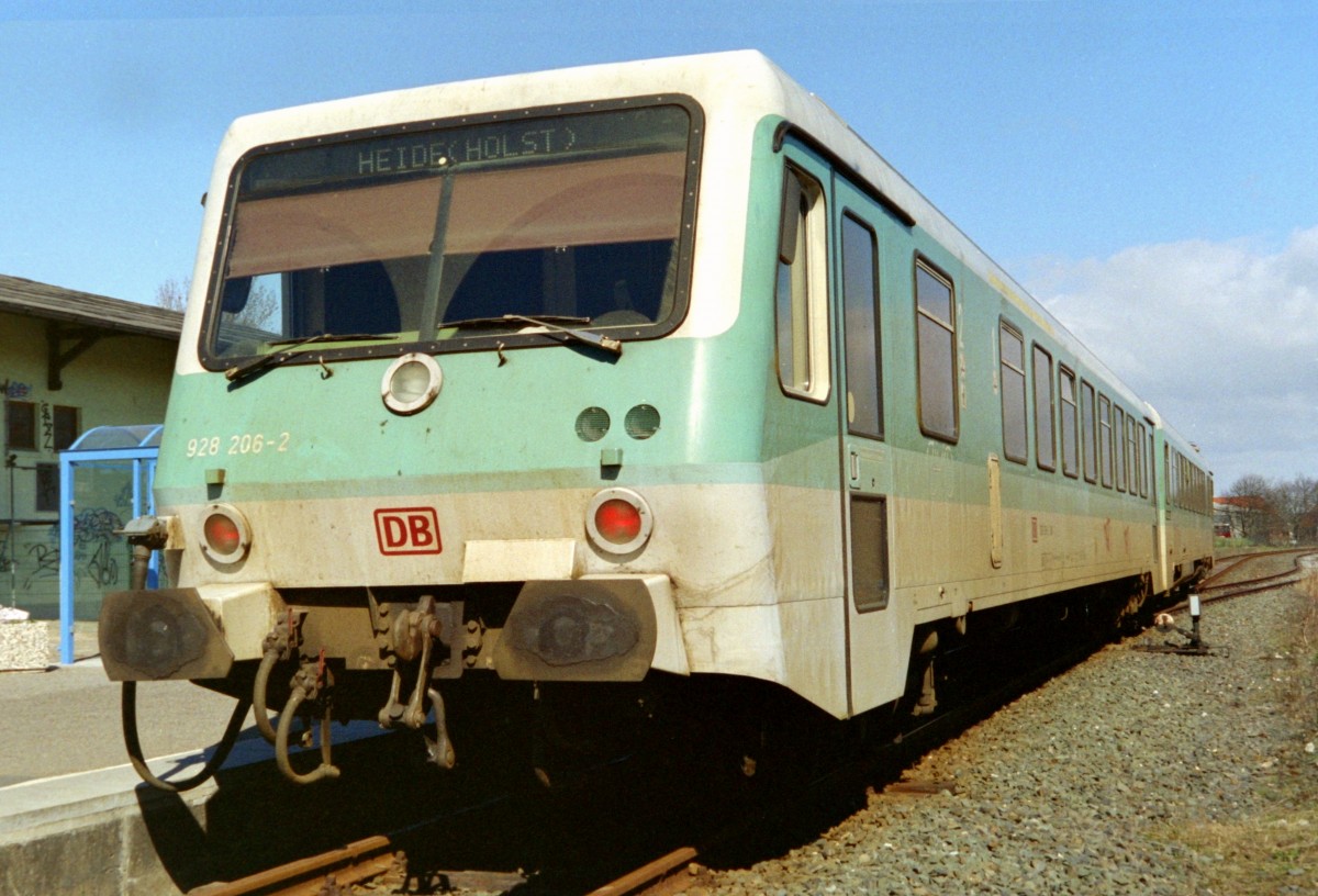 928 206 als RB 4761 (Bsum–Heide) am 06.04.1997 in Bsum