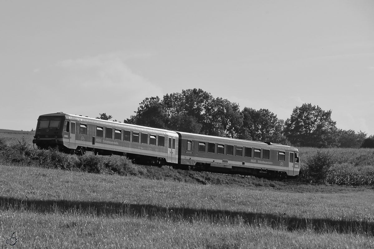 928 584-1 fährt hier Anfang August 2020 nach Waging am See.