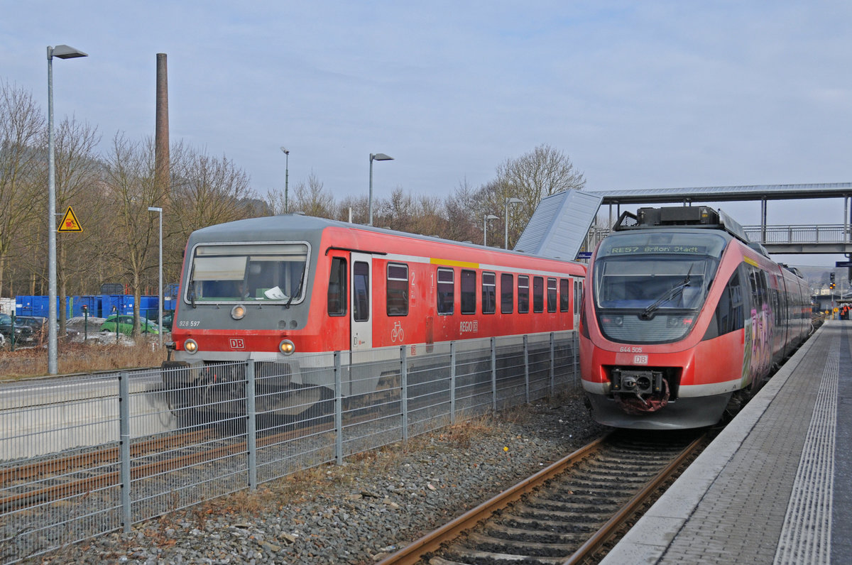 928 597 (RB 23223) + 644 505 (RE 10983) @ Bestwig am 08 Februar 2017	