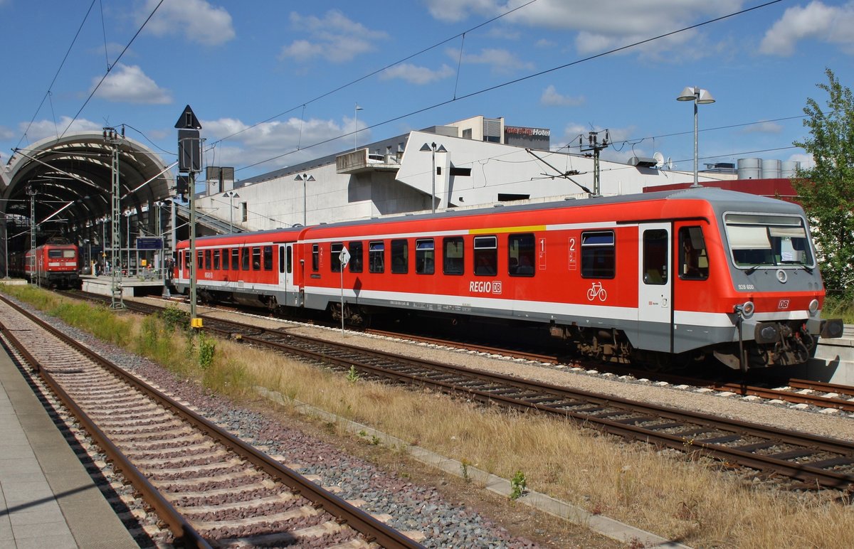 928 600-5 hat am 17.6.2017 als RB76 (RB21552) von Schönberg(Holstein) den Kieler Hauptbahnhof erreicht.