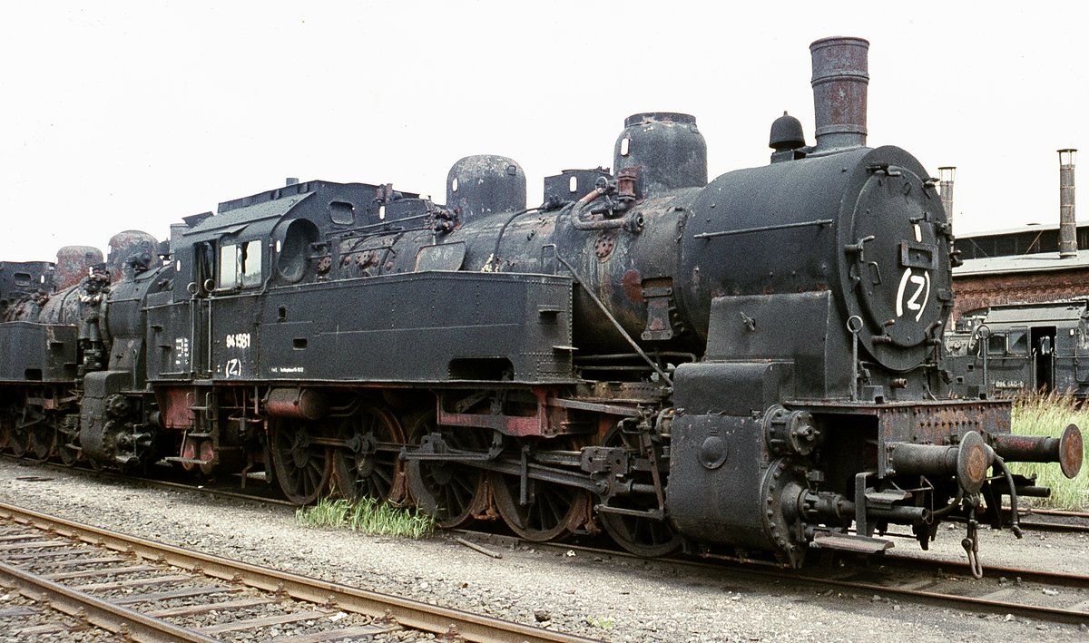 94 1581  u.a.  z-gestellt