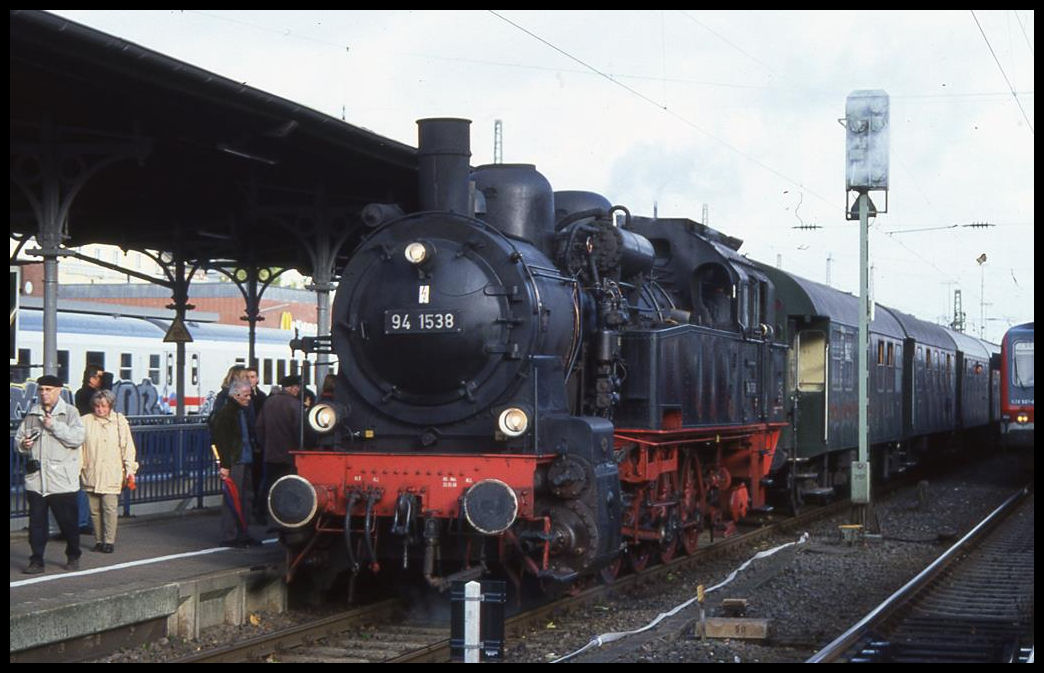941538 gehörte am 26.10.2002 ebenfalls zu den aktiven Gästen beim Brückenfest in Solingen.
