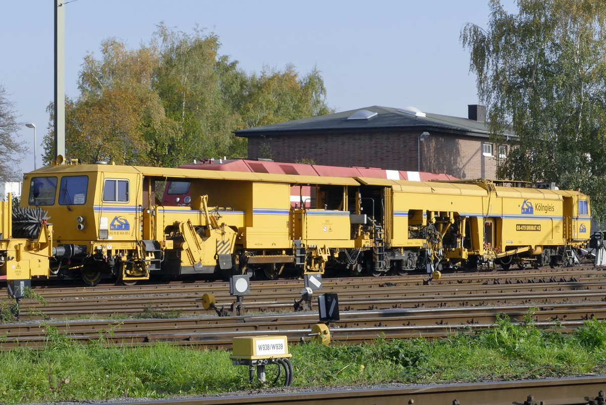 9424 005-3 Unimat 4s, Universalstopfmaschine von Kölngleis in Brühl-Vochem - 03.11.2017