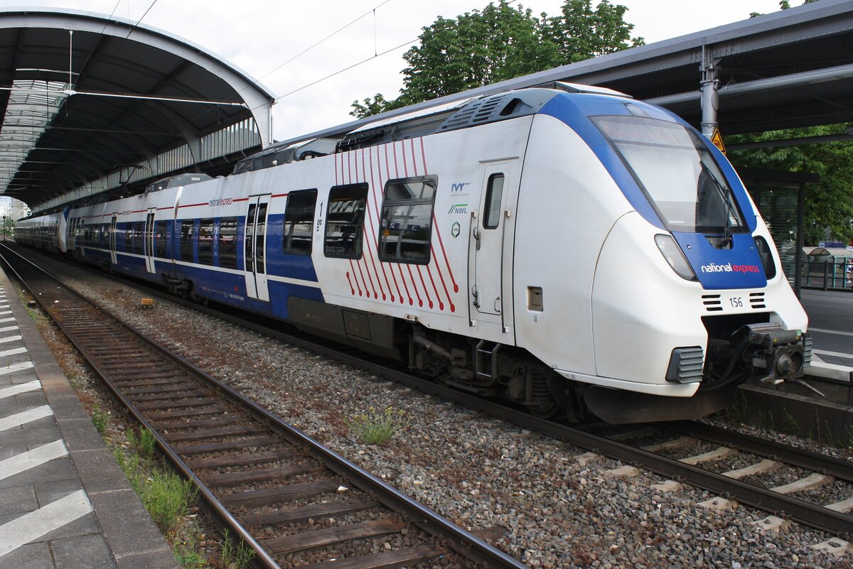 9442 156-7 steht am 21.06.2021 als RB48 (RB32432)  Rhein-Wupper-Bahn  von Bonn-Mehlem nach Wuppertal-Oberbarmen in Bonn Hauptbahnhof.