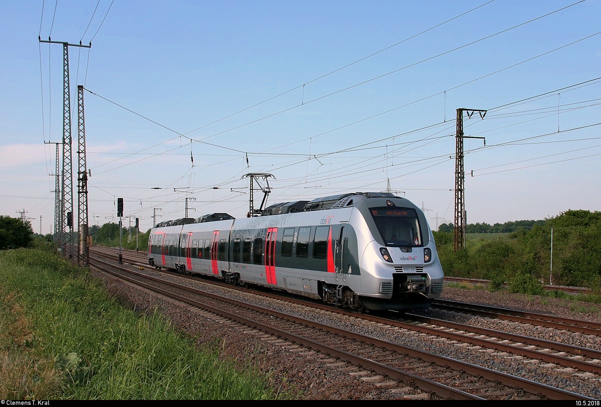 9442 602 (Bombardier Talent 2) von Abellio Rail Mitteldeutschland als RB 74811 (RB20) von Weißenfels nach Halle(Saale)Hbf fährt in Großkorbetha auf der Bahnstrecke Halle–Bebra (KBS 580).
[10.5.2018 | 9:10 Uhr]