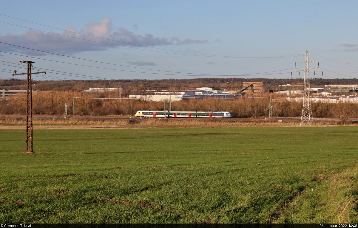 9442 603  Thomas Müntzer / Martin Luther  (Bombardier Talent 2) rollt am Angersdorfer Roßgraben vorüber.

🧰 Abellio Rail Mitteldeutschland GmbH
🚝 RE 74711 (RE9) Kassel-Wilhelmshöhe–Halle(Saale)Hbf
🕓 6.1.2022 | 14:48 Uhr