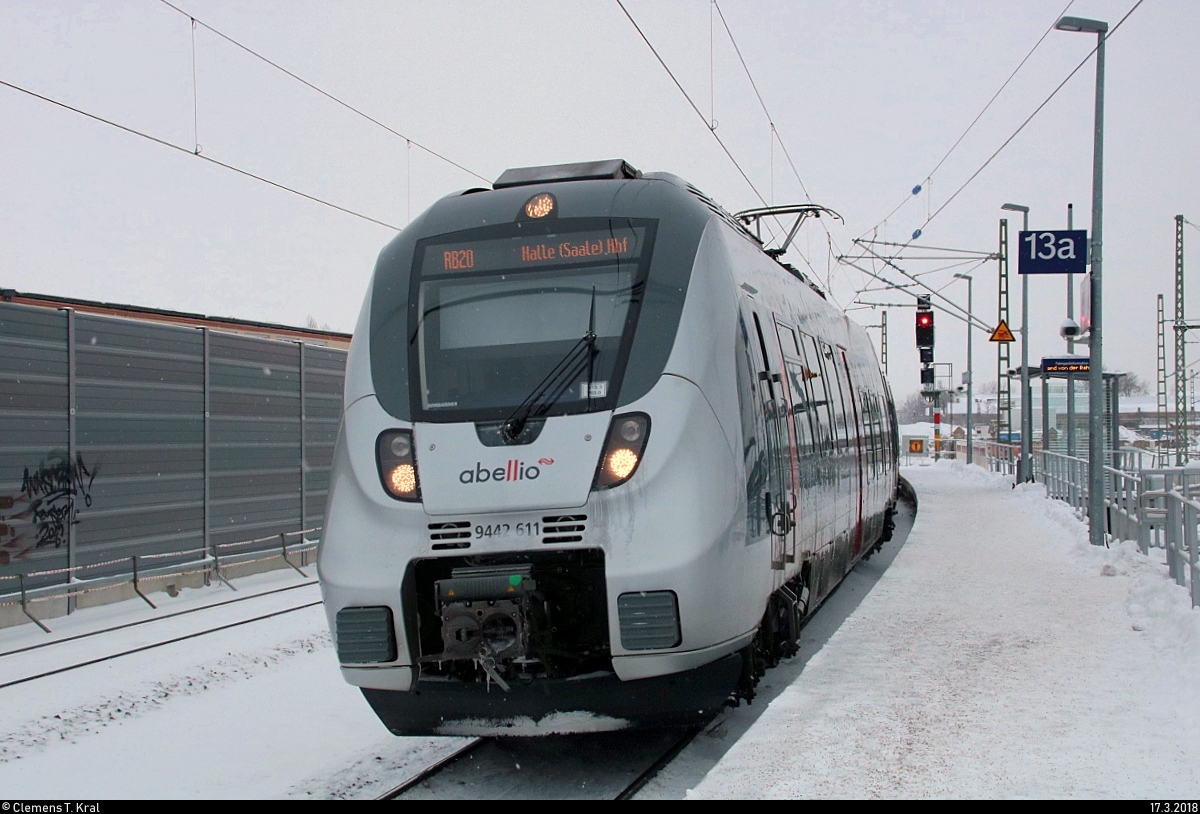 9442 611 (Bombardier Talent 2) von Abellio Rail Mitteldeutschland als verspätete RB 74827 (RB20) von Weißenfels erreicht ihren Endbahnhof abweichend auf Halle(Saale)Hbf Gl. 13a. [17.3.2018 | 17:37 Uhr]