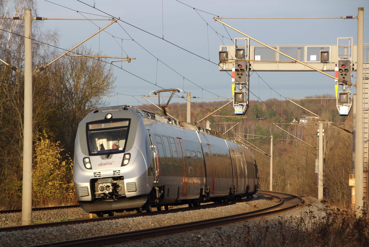 9442 811 ist als RB20 (Halle Hbf - Eisenach) unterwegs zwischen Erfurt-Bischleben und Neudietendorf.

Erfurt-Bischleben, 22. November 2017