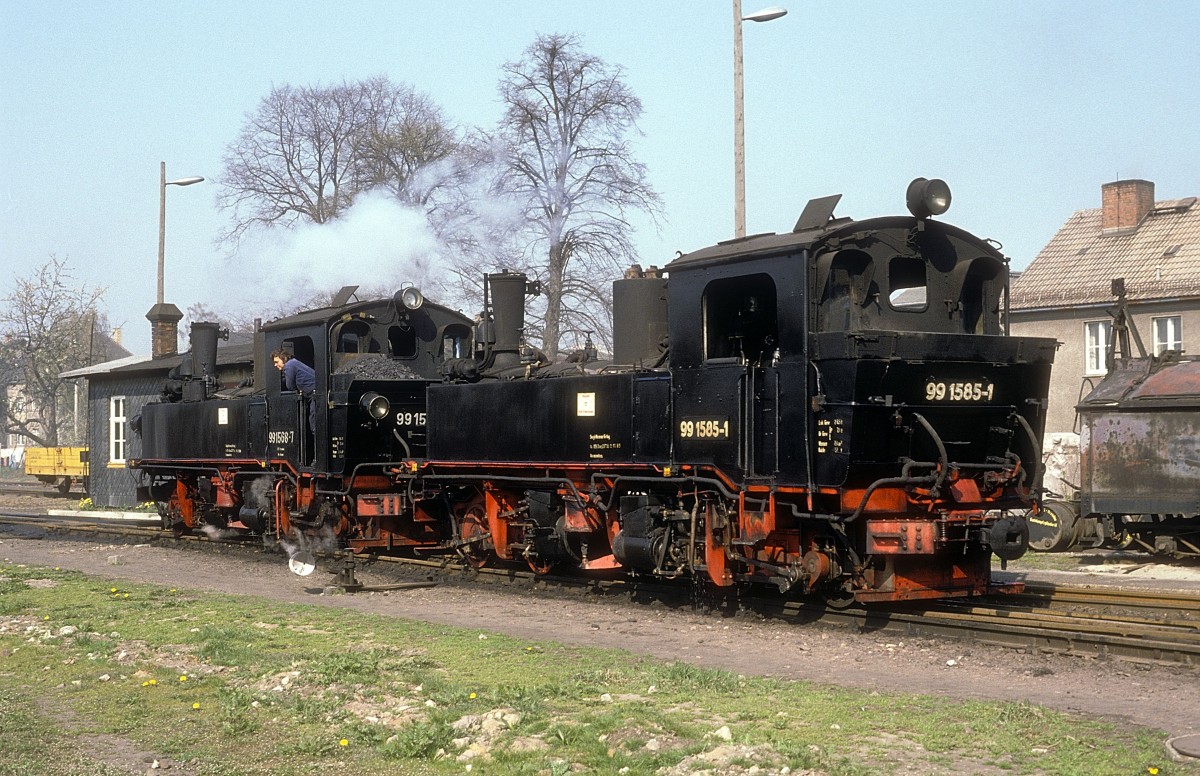  99 1585 + 99 1568  Mgeln  02.04.90