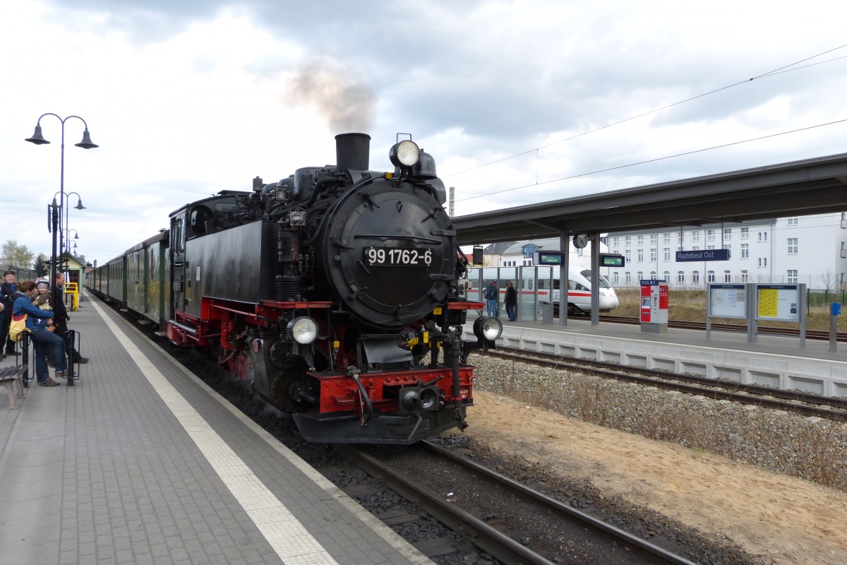 99 1762 am 18.4.15 kurz vor der abfahrt nach Moritzburg in Radebeul Ost.