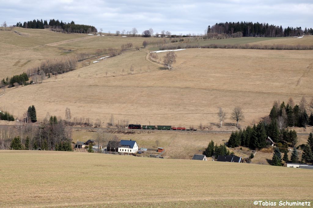 99 1773 mit Arbeitszug Az84022 am 14.04.2013 bei Neudorf