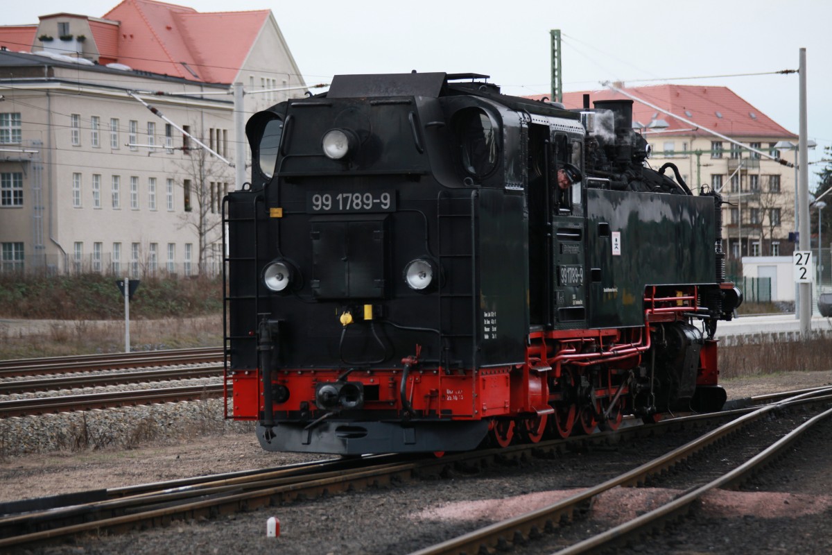 99 1798-9 rangiert in Radebeul Ost. 27.01.2016 13:59 Uhr.
