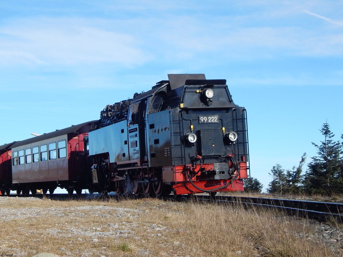 99 222 der HSB auf dem Brocken am 28.10.2015
