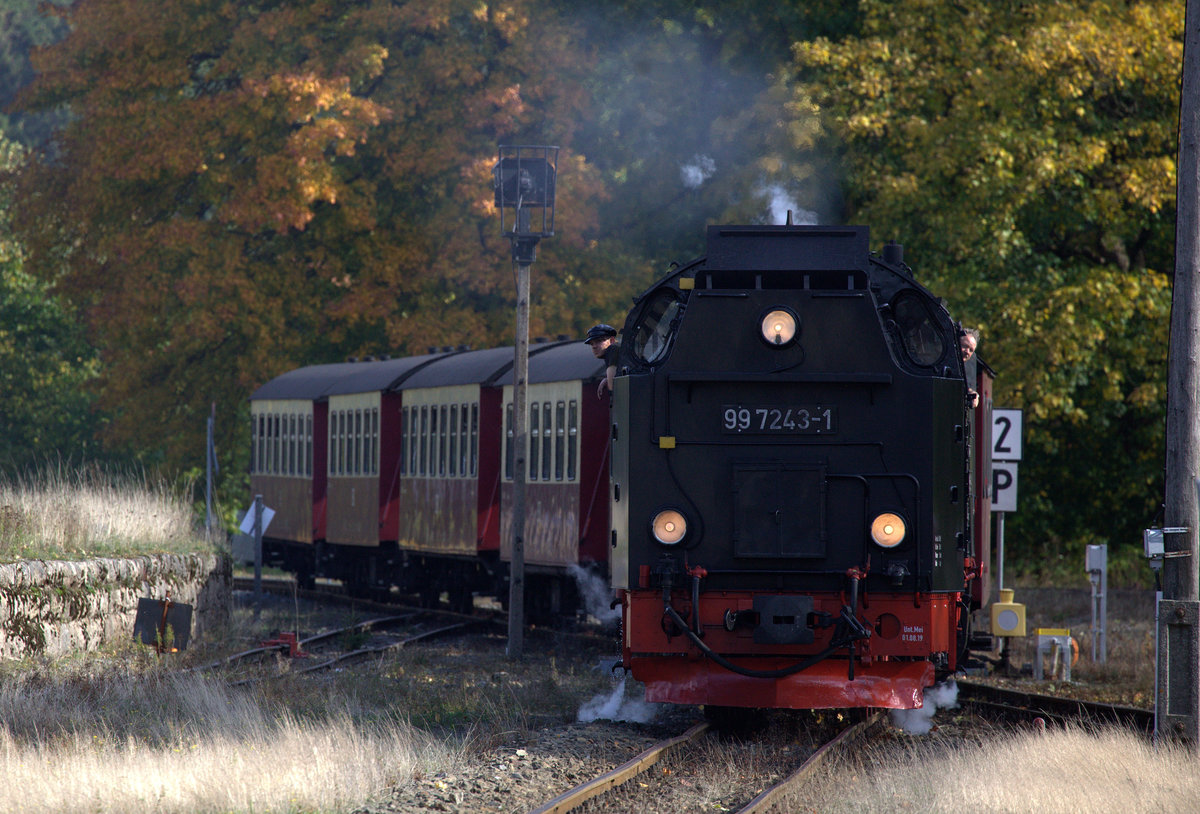 99 7243-1 bei der Einfahrt in Elend. 13.10.2019 12:46 Uhr.