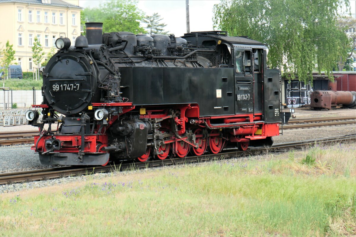 99.1747, fotografiert im Bahnhof Radebeul Ost am 03.05.2022