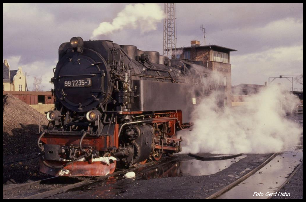 997235 am 14.2.1990 an der Bekohlung im BW Wernigerode.