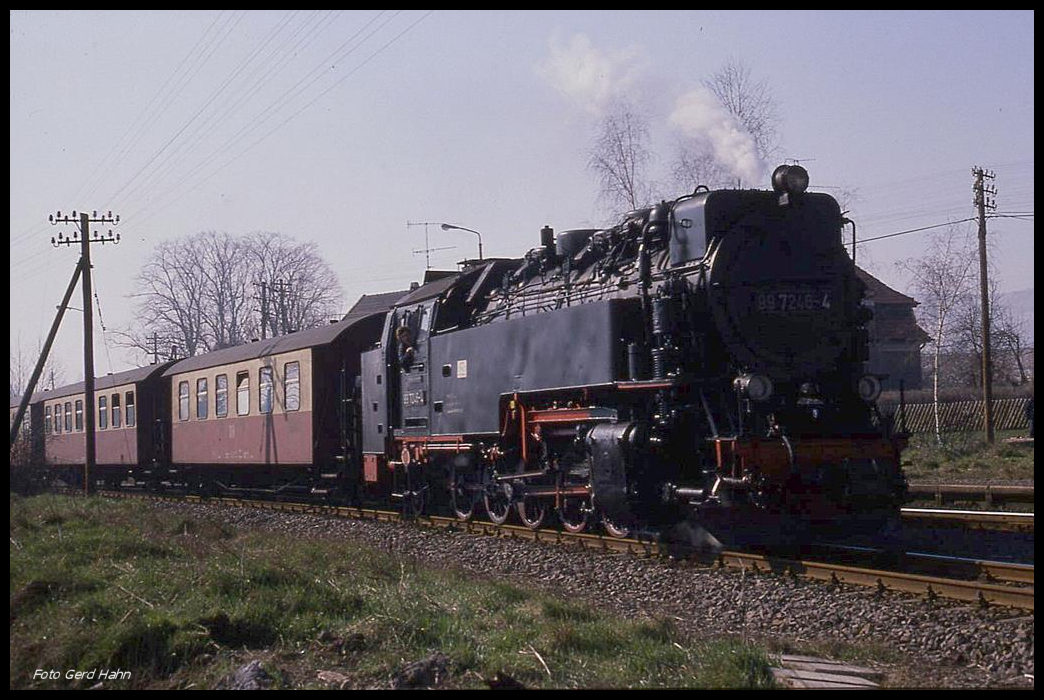 997246 ist hier am 17.3.1990 um 10.50 Uhr bei Niedersachswerfen mit dem P 14414 unterwegs nach Wernigerode.