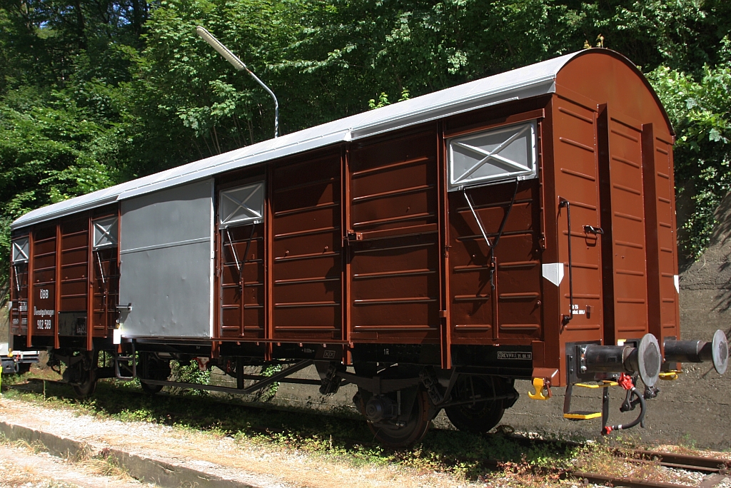 A-BIF 40 81 9405 605-2 Materialwagen, historisch beschriftet als ÖBB Dienstgutwagen 902 589, am 30.Juni 2019 in der Ladestelle Waldmühle.