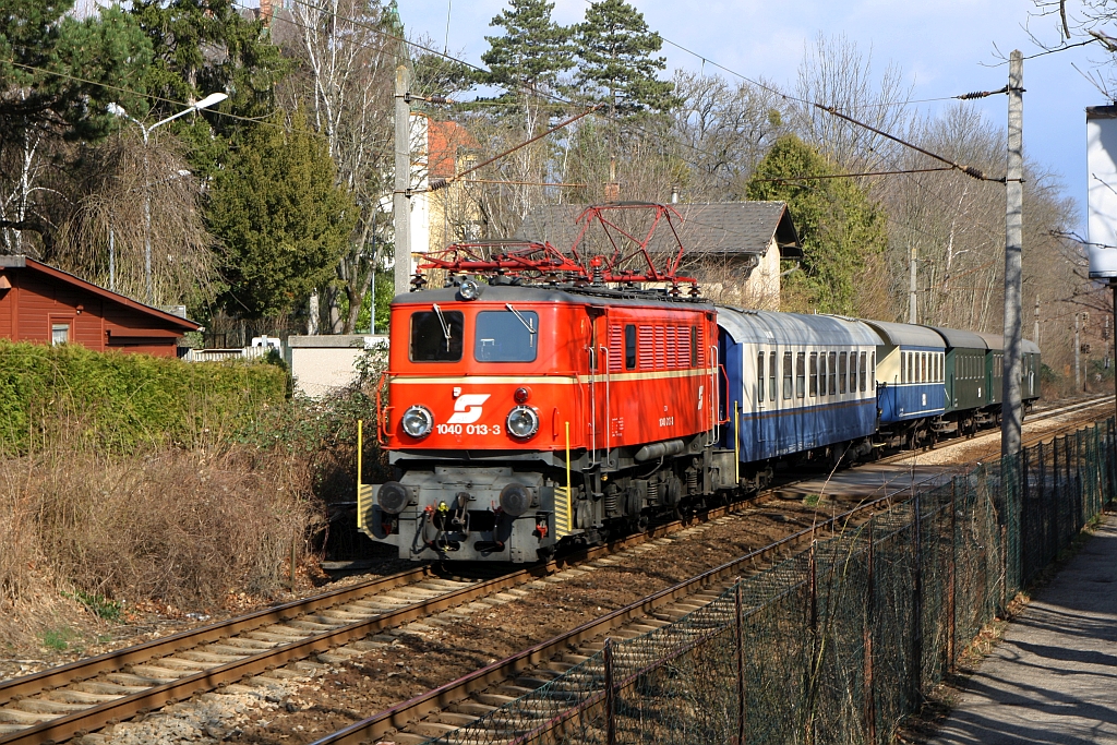 A-CZA 1040 013-3 am 07.März 2020 mit dem SR 14325 (Böheimkirchen - Retz) auf der Wiener Verbindungsbahn bei der EK Veitingergasse.