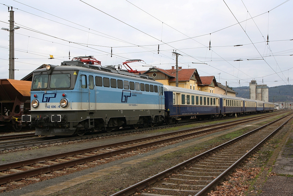 A-GCA 1142 696-4 am 30.November 2019 nach der Ankunft mit dem SE 17434 von Ernstbrunn in Freistadt.