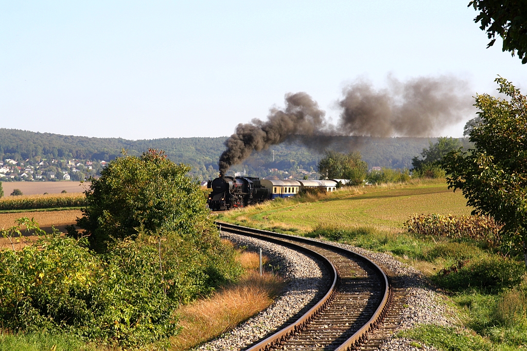 A-LOKTM 52.4984 am 04.Okt. 2021 als Nebenfahrt 14725 (Würnitz-Hetzmannsdorf - Ernstbrunn) beim Km 17,7 der Lokalbahn Korneuburg - Hohenau.