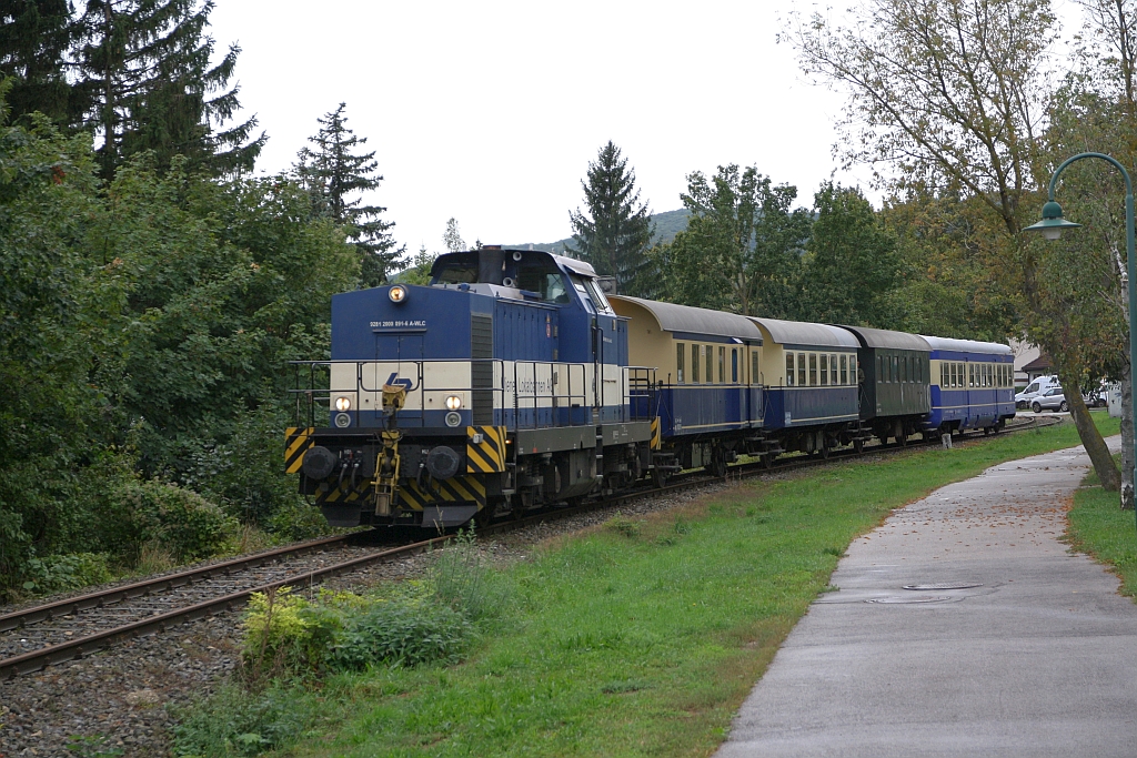A-WLC 2000 091-6 am 28.September 2019 mit dem SLP 17200 (Waldmühle Lst. - Retz) auf der Kaltenleutgebener Bahn beim Strecken-Km 1,1.
