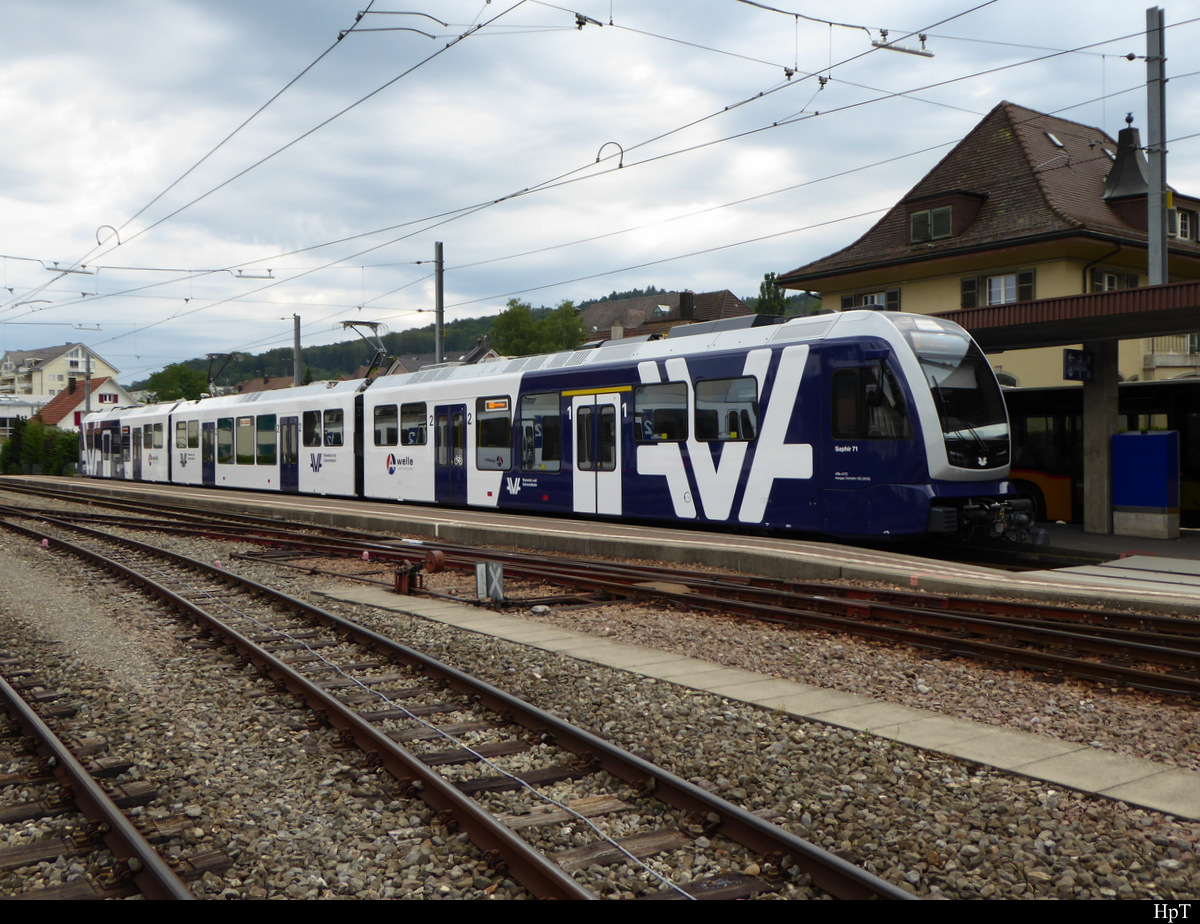 AAR / AV - Triebwagen ABe 4/12  71 im Bahnhof von Schöftland am 12.07.2019