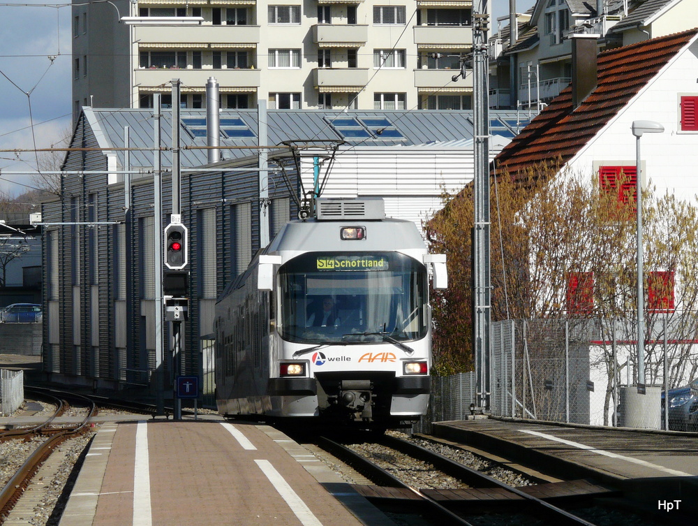 AAR - Einfahrender Triebwagen ABe 4/8 29 im Bahnhof Schöftland am 22.02.2014