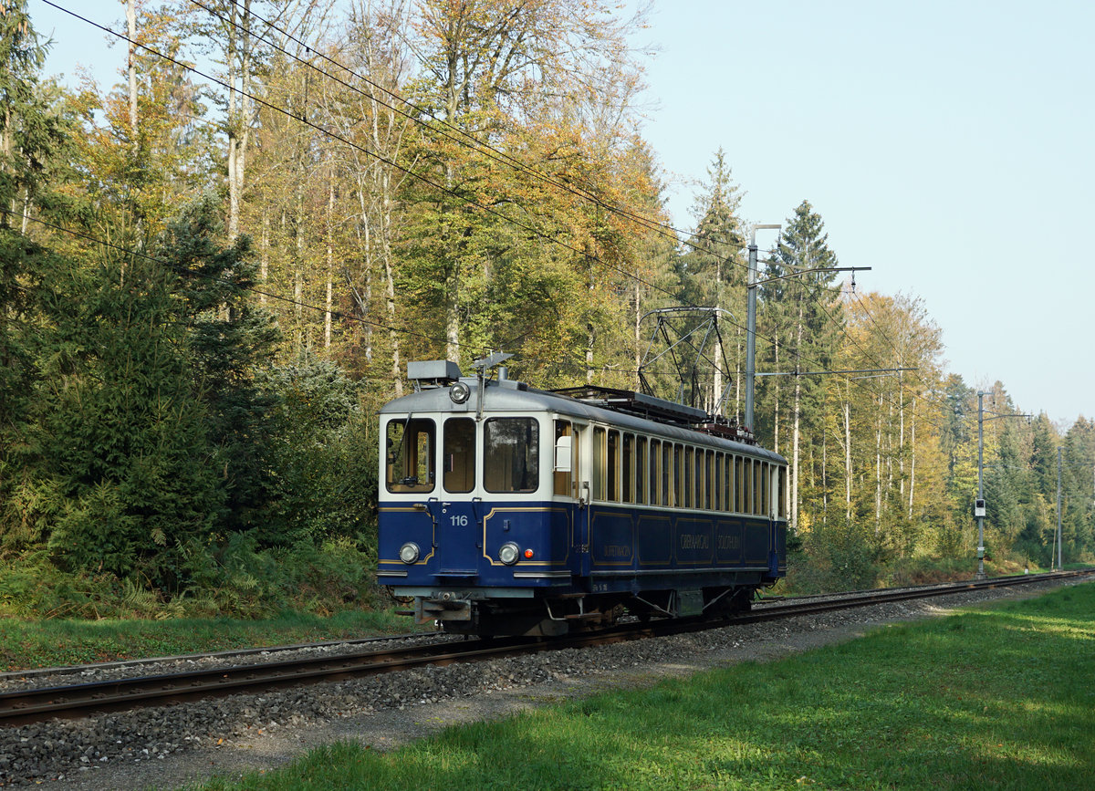 Aare Seeland mobil ASm
BRe 4/4 116 1907 (1978) auf Sonderfahrt zwischen Langenthal und Solothurn am 21. Oktober 2018.
Bei Bannwil.
Foto: Walter Ruetsch