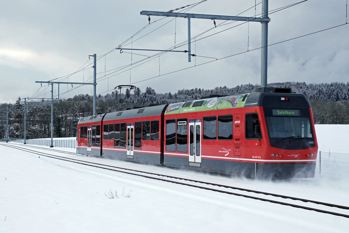 Aare Seeland mobil/ASm Be 4/8 111 bei Attiswil am 25. Januar 2021.
Foto: Walter Ruetsch 