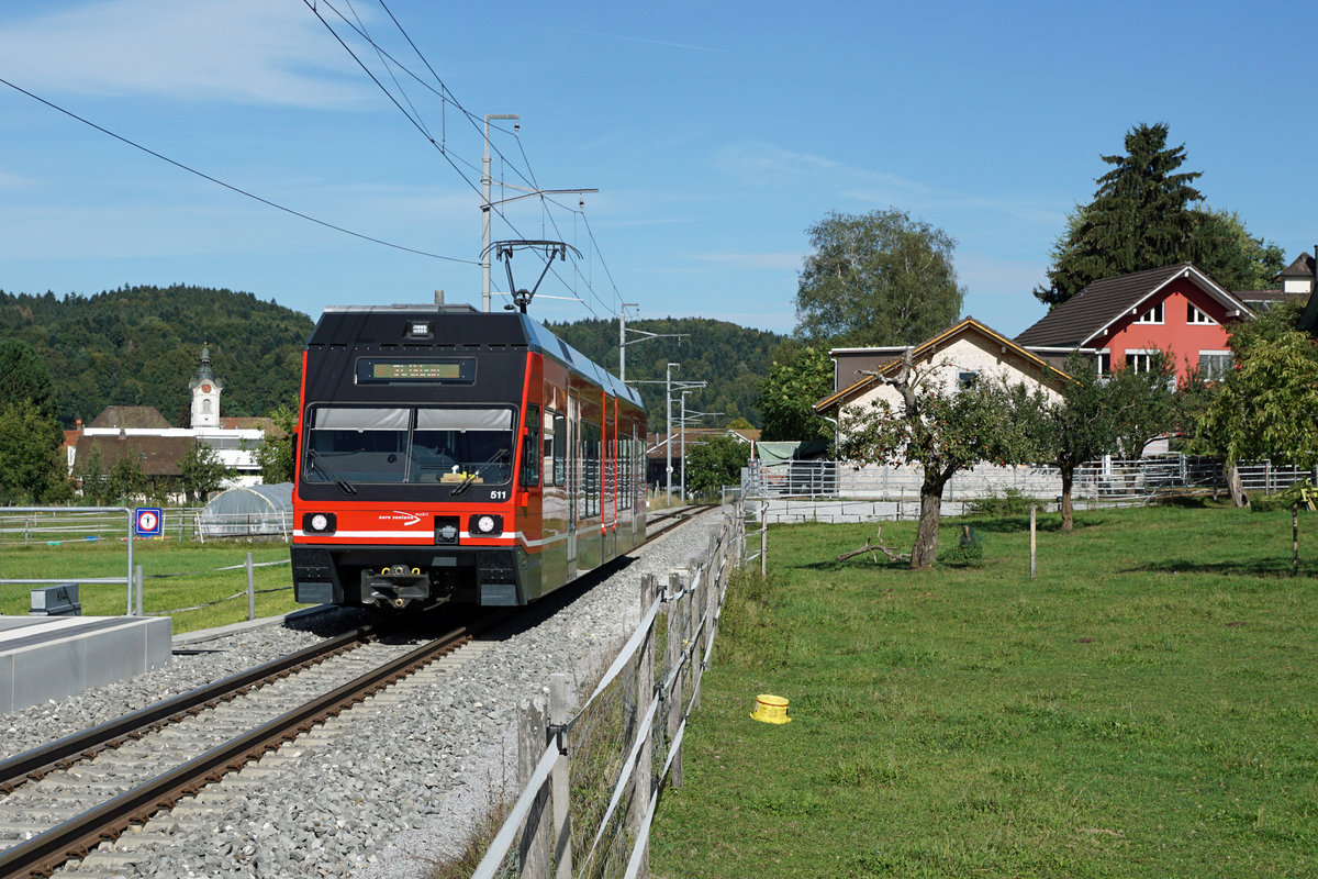 Aare Seeland mobil/ASm.
Ersatzpendel aus dem Seeland, Be 2/6 511 GTW, ehemals MVR, auf der Strecke Langenthal-St.Urban bei Roggwil am 3. September 2020.
Foto: Walter Ruetsch 
