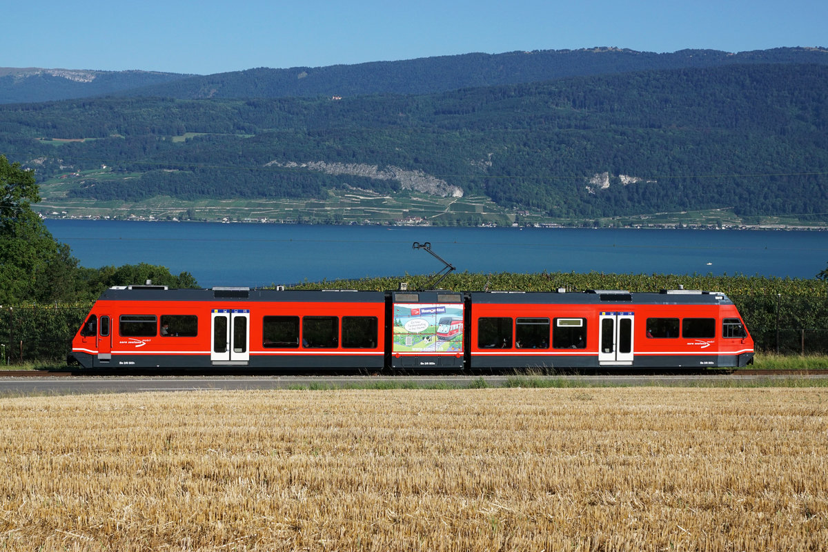 Aare Seeland mobil/BTI.
Impressionen der Seelinie vom 5. August 2020.
Regionalzug Täuffelen - Biel mit GTW Be 2/6 bei Mörigen.
Foto: Walter Ruetsch