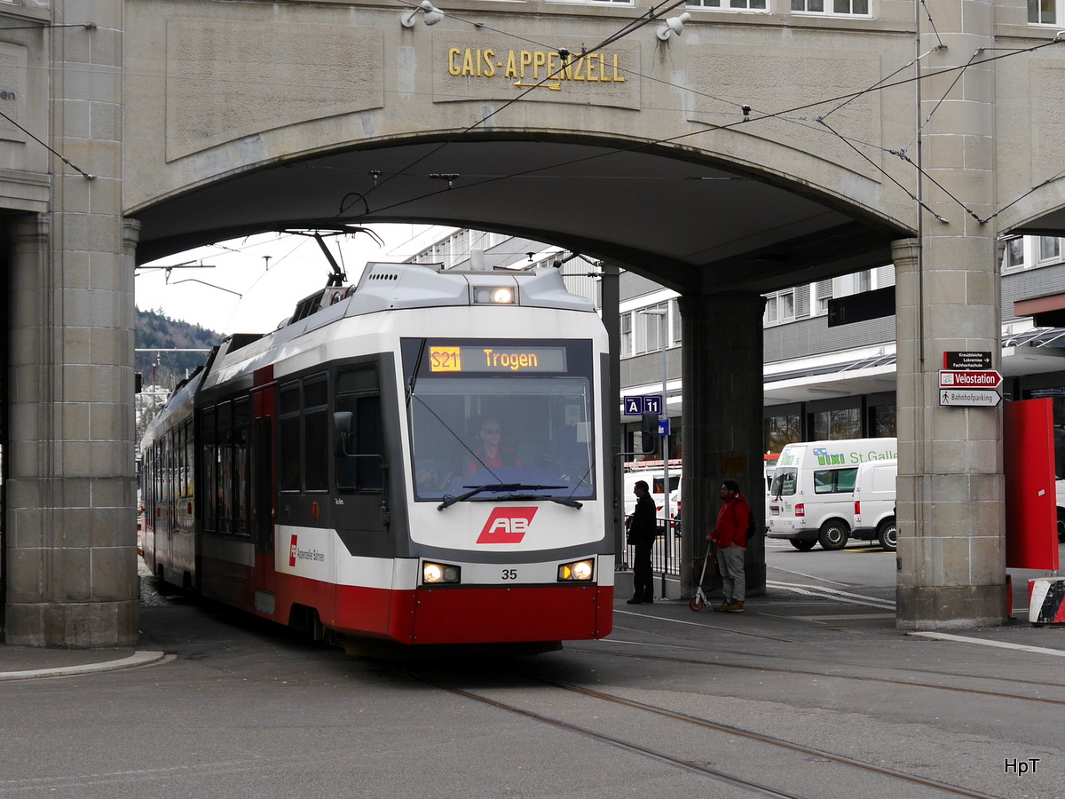 AB / TB - Triebwagen Be 4/8 35 beim verlassen des Bahnhofes in St.Gallen am 09.03.2018